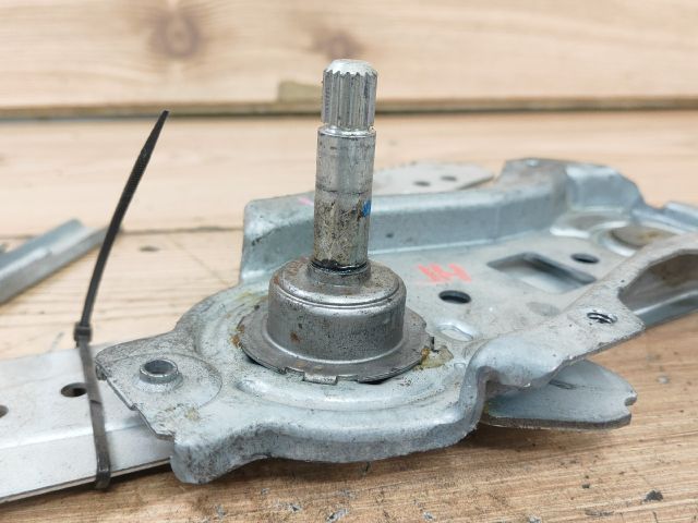 bontott NISSAN NOTE Jobb hátsó Ablakemelő Szerkezet (Mechanikus)