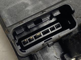 bontott NISSAN NOTE Jobb hátsó Ajtózár