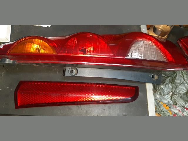 bontott NISSAN NOTE Jobb Hátsó Lámpa