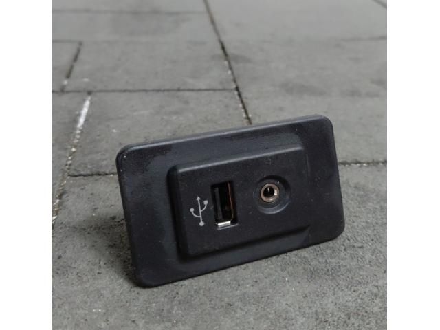 bontott NISSAN NOTE USB HUB