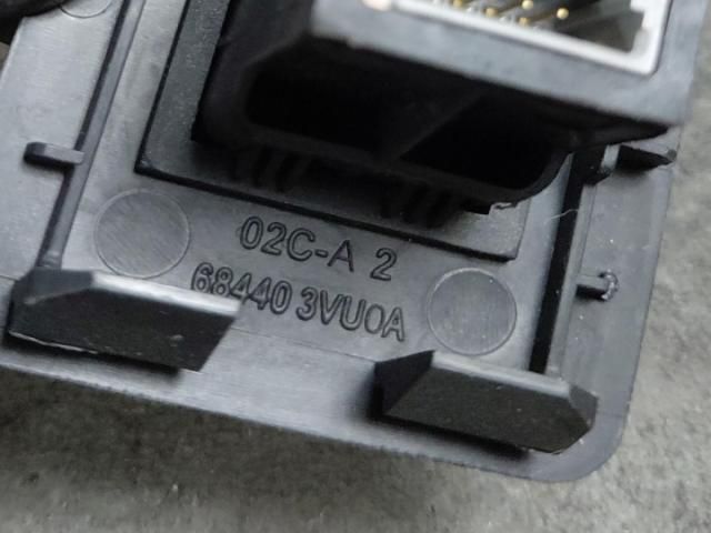 bontott NISSAN NOTE USB HUB