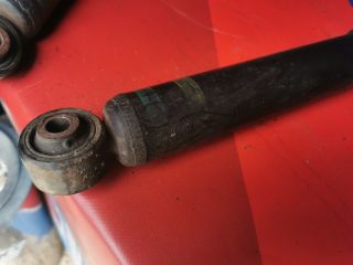 bontott NISSAN NV200 Bal hátsó Lengéscsillapító