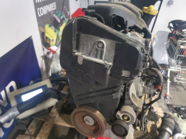 bontott NISSAN NV200 Komplett Motor (Segédberendezésekkel)