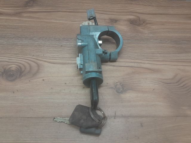 bontott NISSAN NV200 Gyújtáskapcsoló