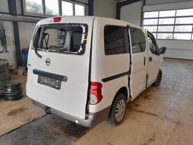 bontott NISSAN NV200 Jobb első Csonkállvány Kerékaggyal