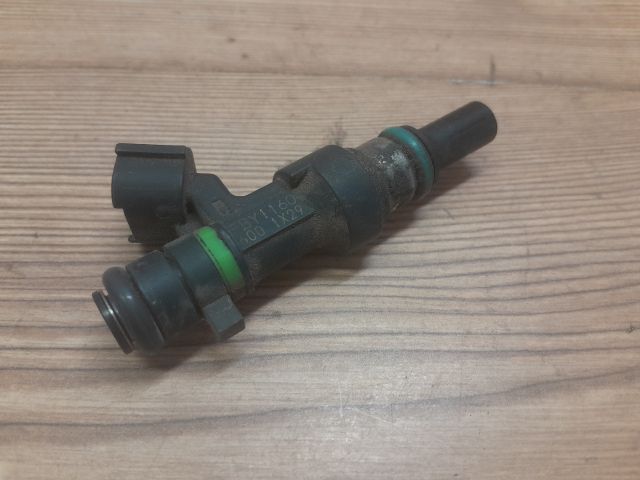 bontott NISSAN NV200 Porlasztó (1 db)