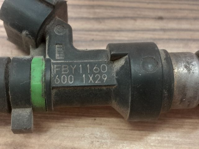 bontott NISSAN NV200 Porlasztó (1 db)