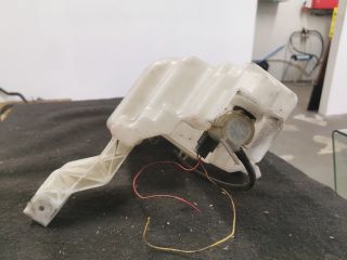 bontott NISSAN NV200 Ablakmosó Tartály