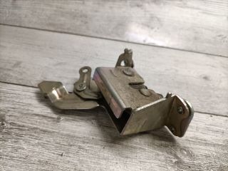 bontott NISSAN NV200 Bal Tolóajtó Zárszerkezet