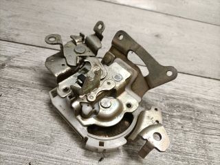 bontott NISSAN NV200 Bal Tolóajtó Zárszerkezet