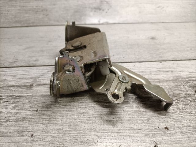 bontott NISSAN NV200 Bal Tolóajtó Zárszerkezet