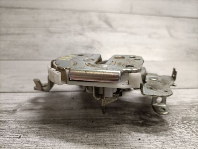 bontott NISSAN NV200 Bal Tolóajtó Zárszerkezet