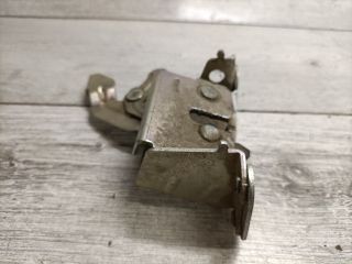 bontott NISSAN NV200 Bal Tolóajtó Zárszerkezet