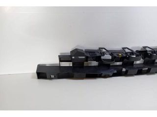 bontott NISSAN NV200 Hátsó középső Lökhárító Tartó (Műanyag)