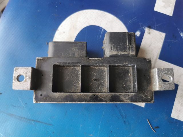 bontott NISSAN NV200 Izzító Relé