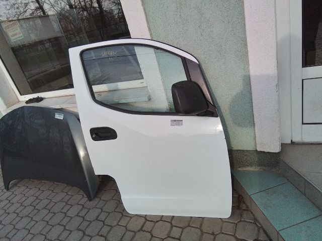 bontott NISSAN NV200 Jobb első Ajtó (Üres lemez)