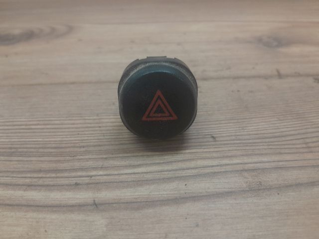 bontott NISSAN NV200 Vészvillogó Kapcsoló