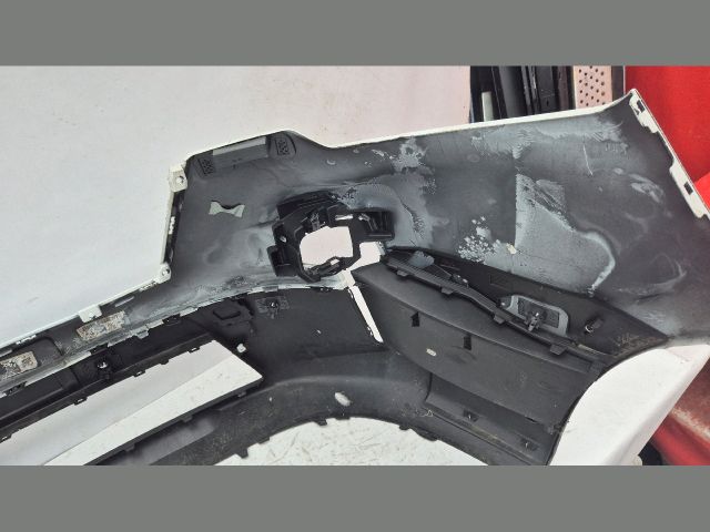 bontott NISSAN NV300 Első Lökhárító (Üresen)