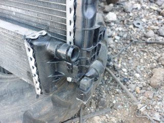 bontott NISSAN NV400 Vízhűtő Radiátor (Klímás)