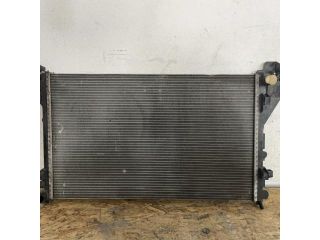 bontott NISSAN NV400 Vízhűtő Radiátor (Klímás)
