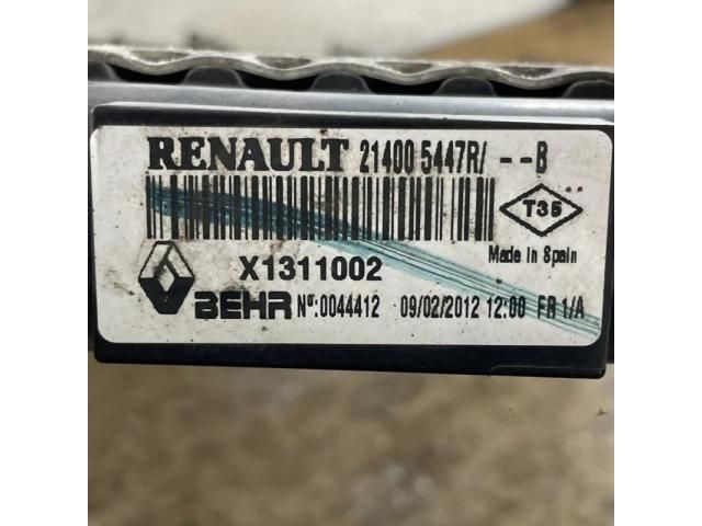 bontott NISSAN NV400 Vízhűtő Radiátor (Klímás)