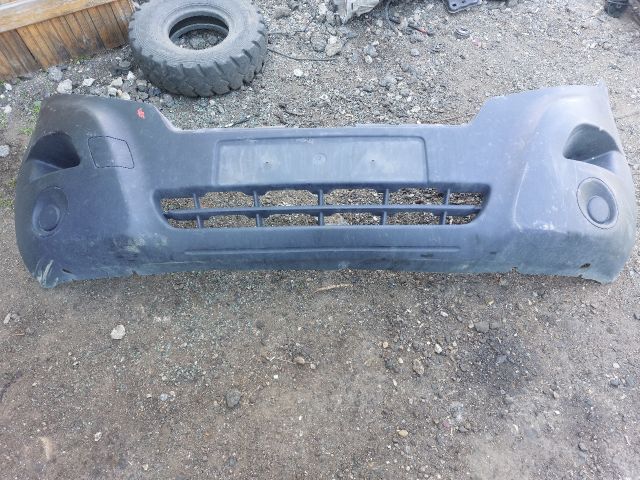 bontott NISSAN NV400 Első Lökhárító (Részeivel)