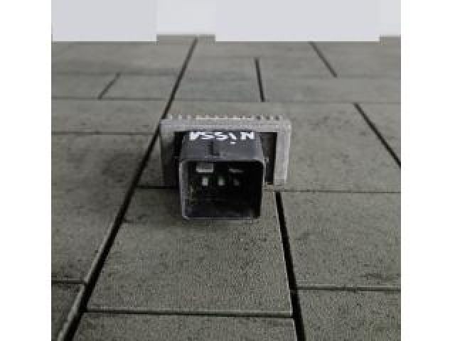 bontott NISSAN NV400 Izzító Relé