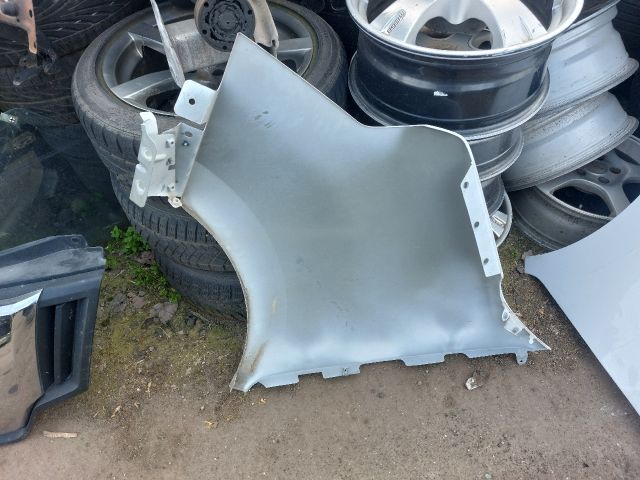 bontott NISSAN NV400 Jobb első Sárvédő