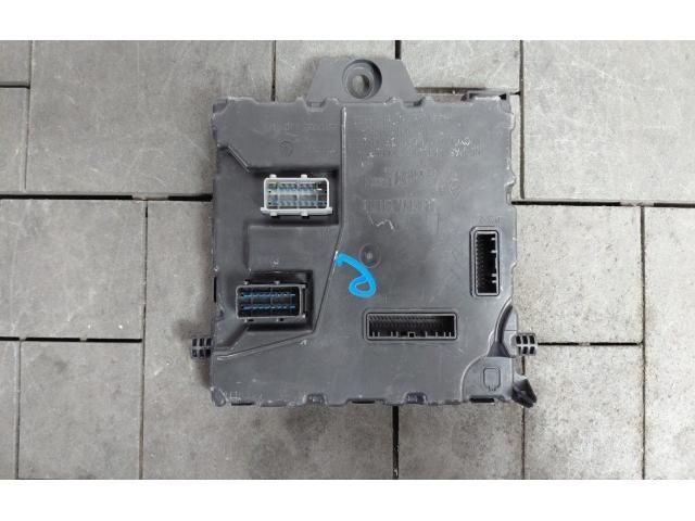 bontott NISSAN NV400 Komfort Elektronika