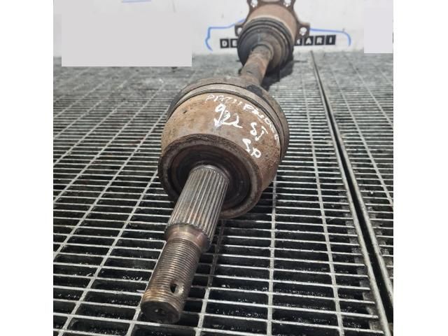 bontott NISSAN PATHFINDER Bal hátsó Féltengely