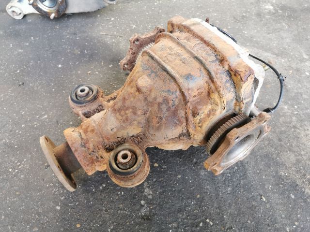 bontott NISSAN PATHFINDER Hátsó Differenciálmű