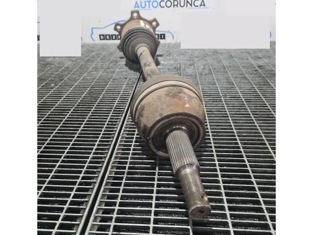 bontott NISSAN PATHFINDER Jobb hátsó Féltengely