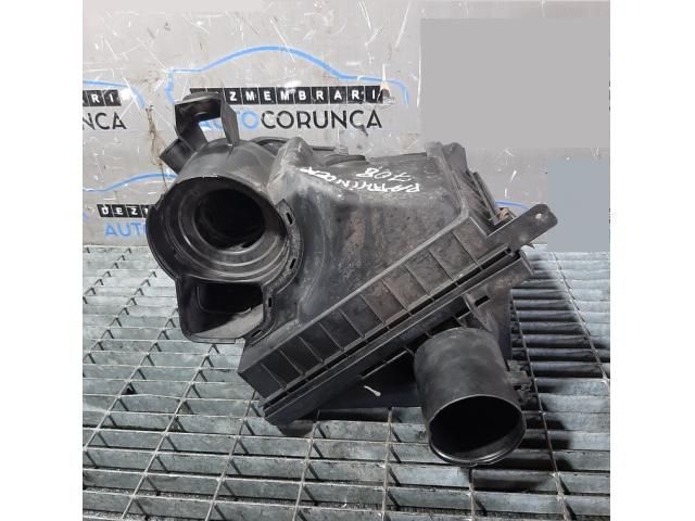 bontott NISSAN PATHFINDER Légszűrő Ház