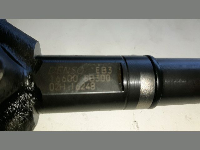 bontott NISSAN PATHFINDER Porlasztó (1 db)