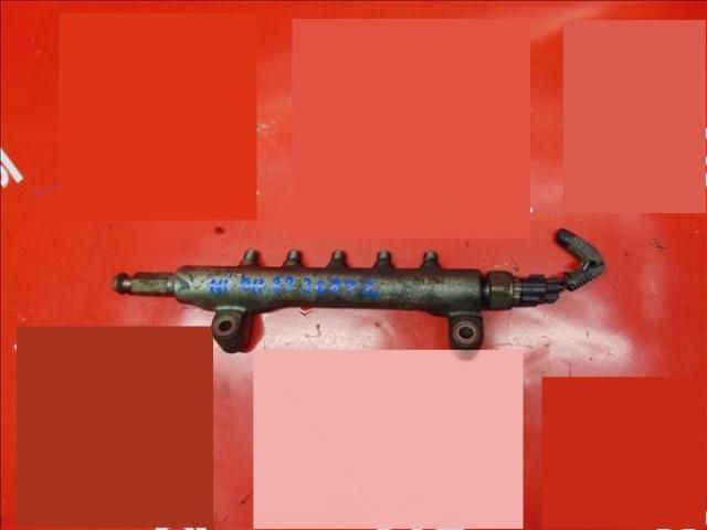 bontott NISSAN PATHFINDER Porlasztó Sor / Híd