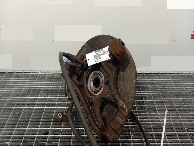 bontott NISSAN PATHFINDER Jobb hátsó Csonkállvány