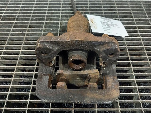 bontott NISSAN PATHFINDER Jobb hátsó Féknyereg Munkahengerrel