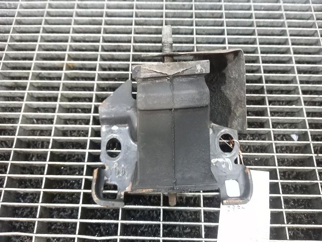 bontott NISSAN PATHFINDER Motor Tartó Bak (Pozíciófüggetlen)