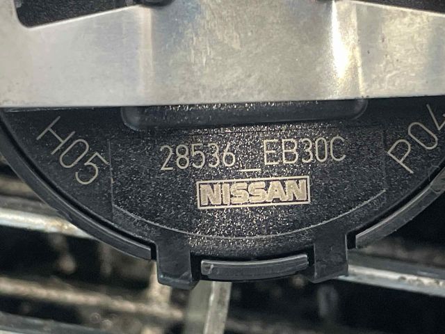 bontott NISSAN PATHFINDER Jeladó (Magában)