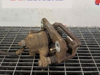 bontott NISSAN PATHFINDER Jobb hátsó Féknyereg Munkahengerrel