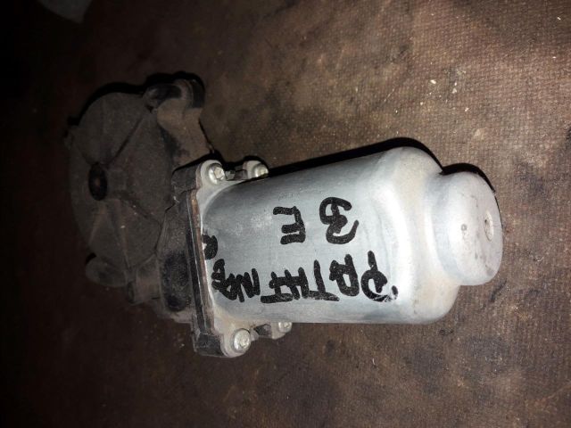 bontott NISSAN PATHFINDER Bal első Ablakemelő Motor