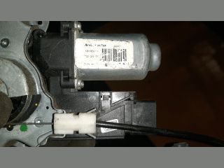 bontott NISSAN PATHFINDER Bal első Ablakemelő Szerkezet (Elektromos)