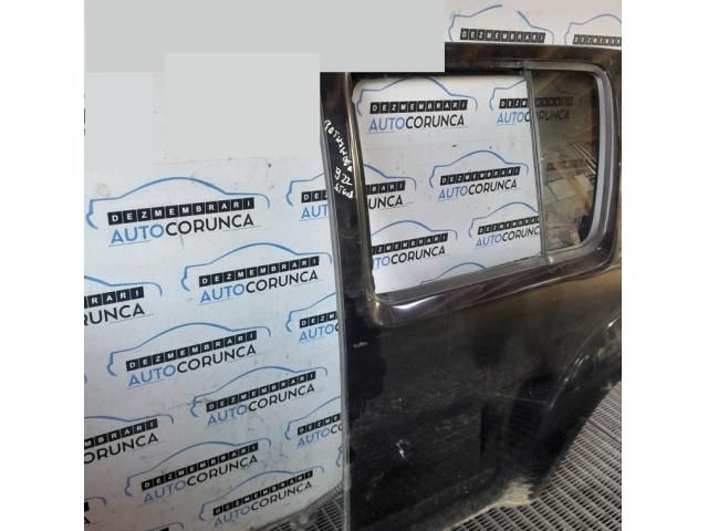 bontott NISSAN PATHFINDER Bal hátsó Ajtó (Üres lemez)