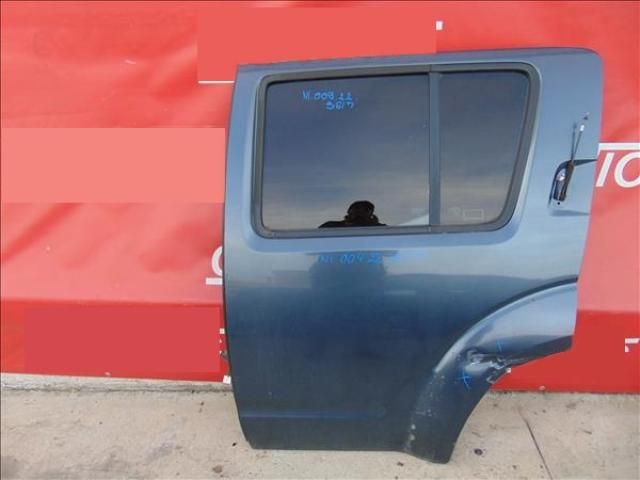 bontott NISSAN PATHFINDER Bal hátsó Ajtó (Üres lemez)