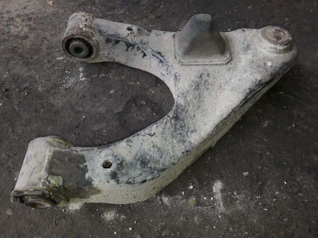 bontott NISSAN PATHFINDER Bal hátsó Alsó Hátsó Lengőkar