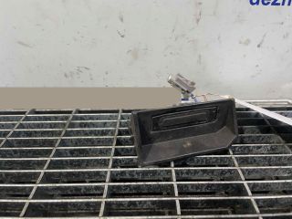 bontott NISSAN PATHFINDER Csomagtérajtó Kilincs