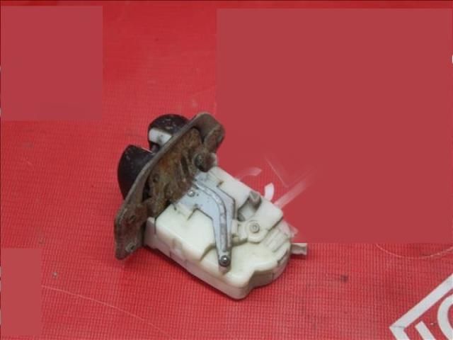 bontott NISSAN PATHFINDER Csomagtérajtó Zárszerkezet