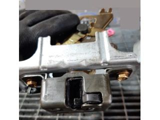 bontott NISSAN PATHFINDER Csomagtérajtó Zárszerkezet