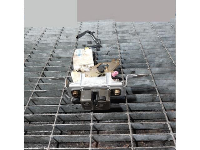 bontott NISSAN PATHFINDER Csomagtérajtó Zárszerkezet