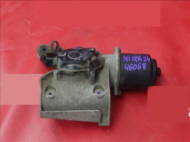 bontott NISSAN PATHFINDER Első Ablaktörlő Motor